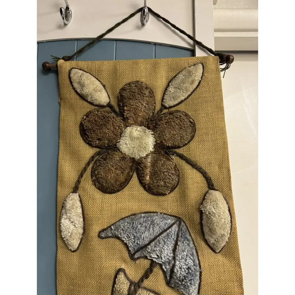 Vtg MCM 60’s 70’s Burlap Carpet Wall Hanging Tapestry‎ Floral Prairie Boho Decor
